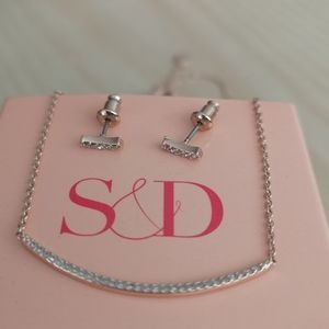 Stella & Dot rose gold necklace & earrings